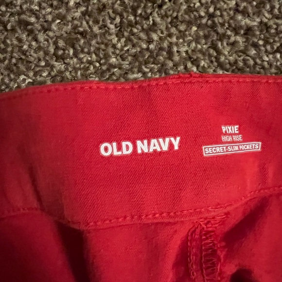 Old Navy High Rise Pixie Pants - Picture 3 of 3